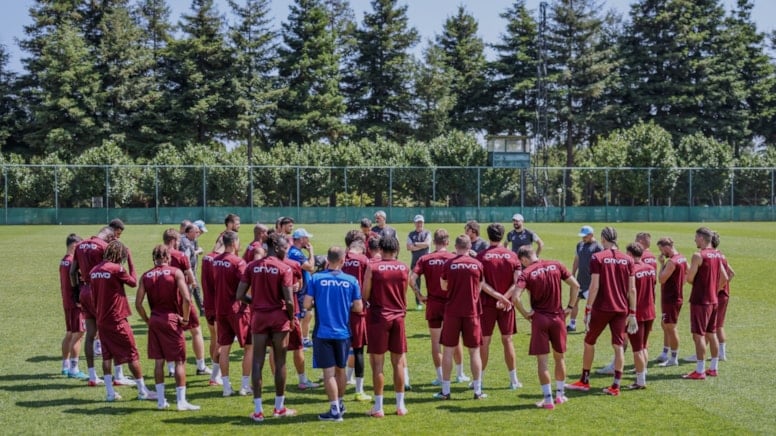 Trabzonspor'un yeni sezon kampı için belirlediği oyuncu listesi