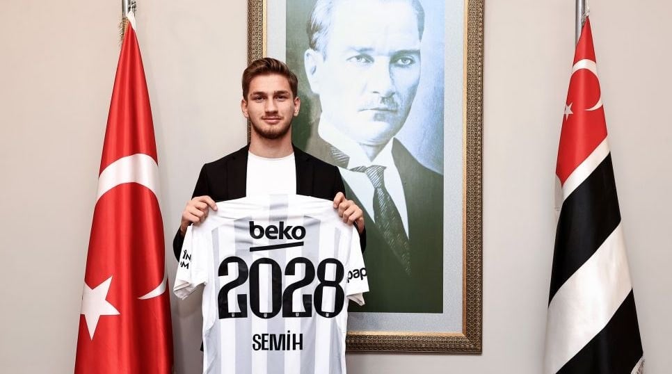 <h2>"Beşiktaş'ın yıldız oyuncusu Semih Kılıçsoy, 10 yaşında geldiği kulübe veda ediyor!"</h2> 3 Cagliari anlaşması